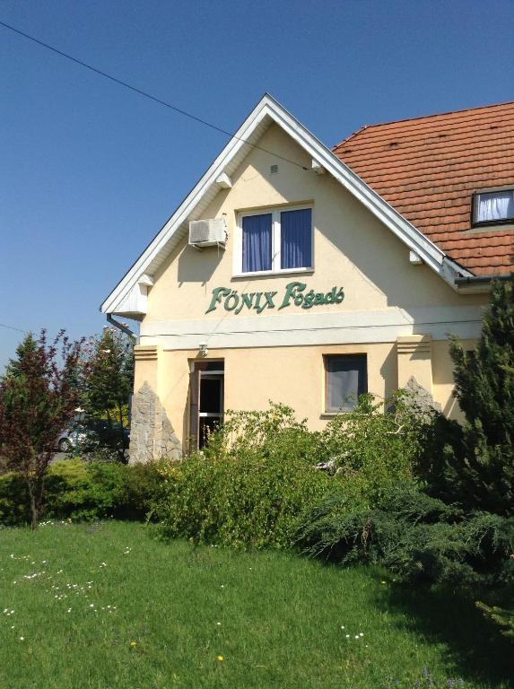 Hotel Fonix Fogado Lenti Esterno foto